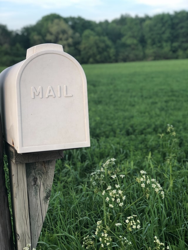 Mailbox im Grünen